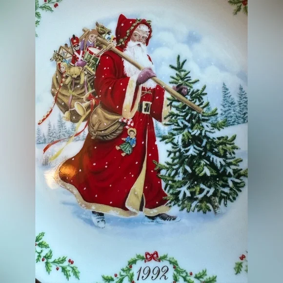 International Santa Claus Plate Collection By Lenox, 1992